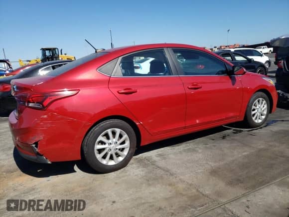 ✅ 2021 Hyundai Accent SE • VIN: 3KPC24A63ME148500 • Lot: 65784704. Wystawiony na Copart z przebiegiem 71 434 mil mil. Skorzystaj z bezpłatnego archiwum sprzedaży aukcyjnych z USA i zobacz szczegółowy raport historii pojazdu na DreamBid. Zdjęcie 3.