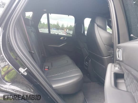 ✅ 2022 BMW X5 M • VIN: 5YMJU0C07N9M50016 • Lot: 42784029. Listed on IAAI with 35,021 mi. Free auction sales archive from the USA and detailed vehicle history report at DreamBid. Image 8.