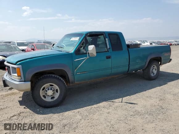 ✅ 1995 GMC Sierra 2500 • VIN: 1GTGK29N1SE510009 • Lot: 64724814. Listed on Copart with 201,233 mi. Free auction sales archive from the USA and detailed vehicle history report at DreamBid. Image 1.