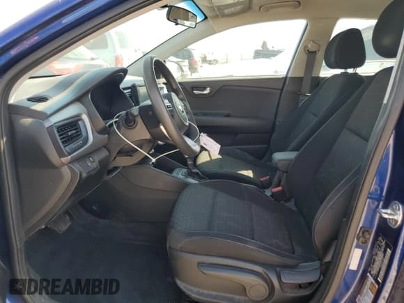 ✅ 2019 Kia Rio S • VIN: 3KPA25AB9KE248639 • Lot: 70748605. Listed on Copart with 32,486 mi. Free auction sales archive from the USA and detailed vehicle history report at DreamBid. Image 7.