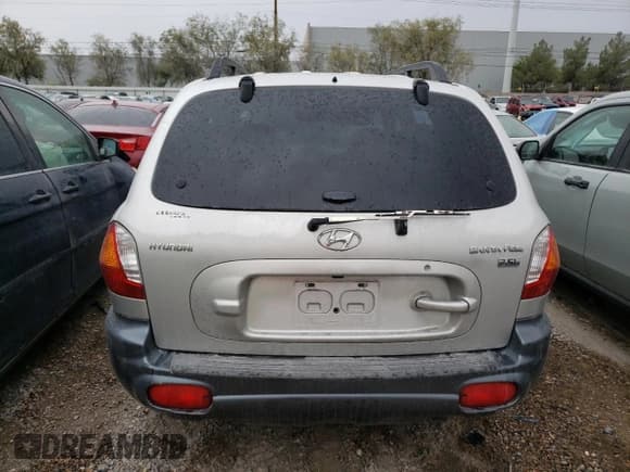 ✅ 2004 Hyundai Santa Fe GLS • VIN: KM8SC13E14U686413 • Lot: 84267135. Listed on Copart with Not provided. Free auction sales archive from the USA and detailed vehicle history report at DreamBid. Image 6.