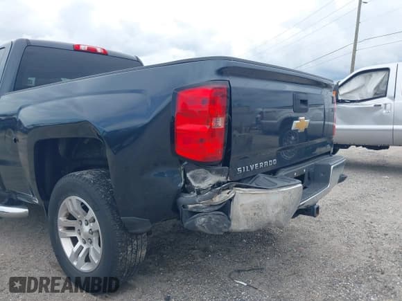 ✅ 2019 Chevrolet Silverado 1500 LT • VIN: 2GCRCPEC9K1156071 • Lot: 43142370. Wystawiony na IAAI z przebiegiem 56 636 mil. Bezpłatny archiwum sprzedaży aukcyjnych z USA i szczegółowy raport historii pojazdu na DreamBid. Zdjęcie 6.