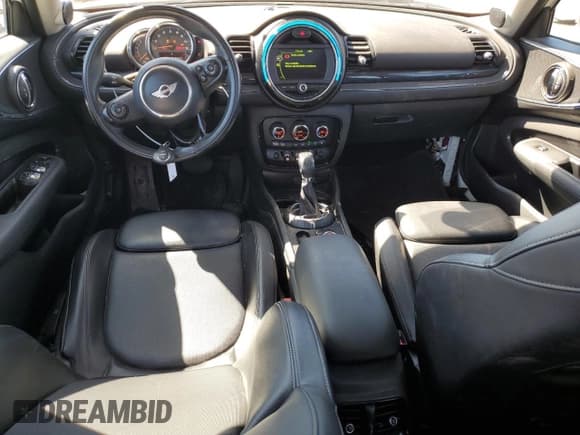 ✅ 2017 MINI Clubman Cooper S • VIN: WMWLU5C54H2E81571 • Lot: 60779325. Wystawiony na Copart z przebiegiem 94 022 mil. Bezpłatny archiwum sprzedaży aukcyjnych z USA i szczegółowy raport historii pojazdu na DreamBid. Zdjęcie 8.