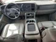 ✅ 2005 Chevrolet Suburban Z71 • VIN: 3GNFK16Z85G136399 • Lot: 64884415. Listed on Copart with 90,941 mi. Free auction sales archive from the USA and detailed vehicle history report at DreamBid. Image 8.