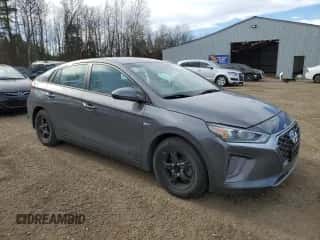 2020 Hyundai Ioniq SE с VIN KMHC75LC6LU197910, выставлен на аукционе Copart как лот 77349304 с пробегом 97 198 миль миль и Списание • Salvage title. История ставок и продаж доступна на DreamBid. Изображение 4.