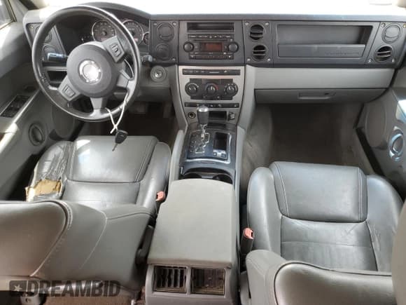 ✅ 2006 Jeep Commander • VIN: 1J8HG48N96C179080 • Лот: 60831635. Опубликован ранее на Copart с пробегом 201 515 миль. Бесплатный доступ к архиву аукционных продаж из США и подробный отчёт об истории автомобиля на DreamBid. Изображение 8.