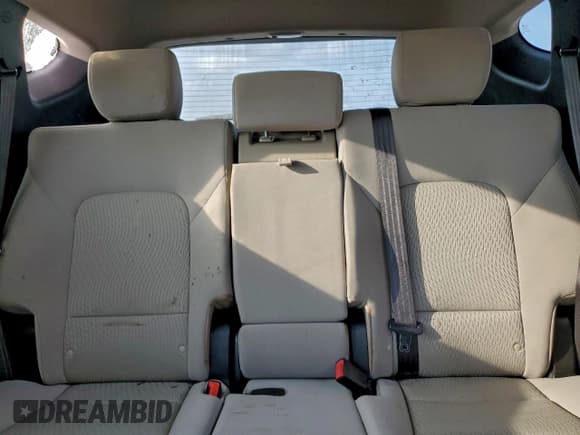 ✅ 2017 Hyundai Santa Fe 2.4L • VIN: 5XYZT3LB7HG394969 • Lot: 93441545. Listed on Copart with 132,070 mi. Free auction sales archive from the USA and detailed vehicle history report at DreamBid. Image 10.