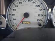 ✅ 2006 Saturn VUE • VIN: 5GZCZ63426S885592 • Lot: 41365550. Wystawiony na IAAI z przebiegiem 234 202 mil. Bezpłatny archiwum sprzedaży aukcyjnych z USA i szczegółowy raport historii pojazdu na DreamBid. Zdjęcie 7.