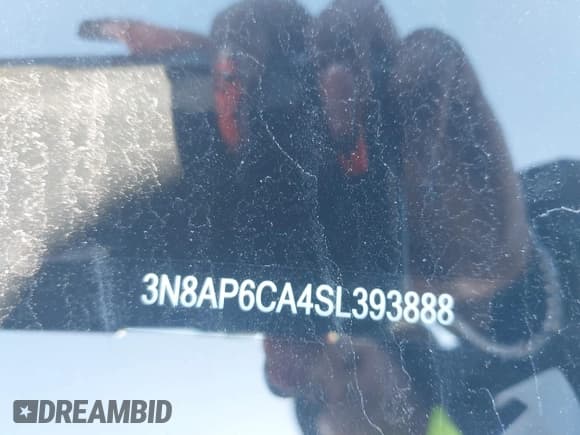 ✅ 2025 Nissan Kicks SV • VIN: 3N8AP6CA4SL393888 • Lot: 43588299. Listed on IAAI with 12,742 mi. Free auction sales archive from the USA and detailed vehicle history report at DreamBid. Image 9.