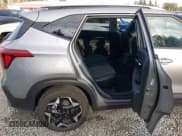 ✅ 2025 Kia Seltos S • VIN: KNDEUCAA0S7731007 • Lot: 43465526. Listed on IAAI with 9,725 mi. Free auction sales archive from the USA and detailed vehicle history report at DreamBid. Image 8.