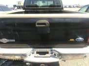 ✅ 2006 Ford F-250 XL • VIN: 1FTSW21P56EA10288 • Lot: 37183933. Wystawiony na IAAI z przebiegiem 142 176 mil. Bezpłatny archiwum sprzedaży aukcyjnych z USA i szczegółowy raport historii pojazdu na DreamBid. Zdjęcie 16.