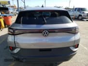 ✅ 2023 Volkswagen ID.4 Pro S • VIN: 1V2FMPE8XPC009091 • Лот: 45360613. Опубликован ранее на Copart с пробегом 2 299 миль. Бесплатный доступ к архиву аукционных продаж из США и подробный отчёт об истории автомобиля на DreamBid. Изображение 6.