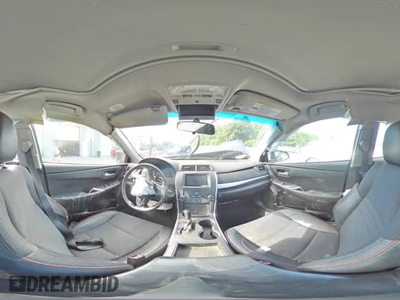 2016 Toyota Camry XLE z VIN 4T1BF1FK4GU181317, wystawiony jako Copart lot #64354685 z przebiegiem 222 909 mil mil oraz Szkoda całkowita • Salvage title. Historia ofert i sprzedaży dostępna na DreamBid. Obrazek 14.