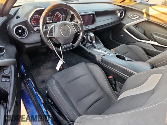 ✅ 2016 Chevrolet Camaro 1LT • VIN: 1G1FB1RX5G0191041 • Lot: 83772915. Wystawiony na Copart z przebiegiem 102 689 mil. Bezpłatny archiwum sprzedaży aukcyjnych z USA i szczegółowy raport historii pojazdu na DreamBid. Zdjęcie 8.