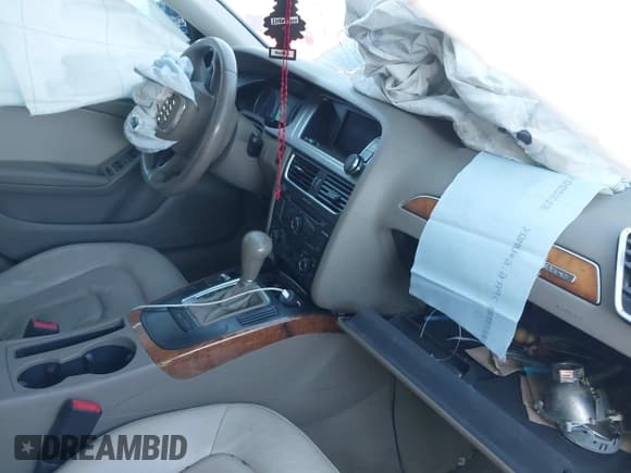 ✅ 2011 Audi A4 Premium Plus • VIN: WAUWFAFL1BA069225 • Lot: 43462752. Listed on IAAI with Not provided. Free auction sales archive from the USA and detailed vehicle history report at DreamBid. Image 5.