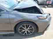 2023 Toyota Camry Hybrid SE с VIN 4T1S31AK7PU603550, выставлен на аукционе IAAI как лот 43273855 с пробегом 54 860 миль миль и . История ставок и продаж доступна на DreamBid. Изображение 21.