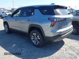 2025 Chevrolet Equinox FWD LT z VIN 3GNAXHEGXSL252744, wystawiony jako IAAI lot #41954865 z przebiegiem 2 715 mil mil oraz . Historia ofert i sprzedaży dostępna na DreamBid. Obrazek 3.