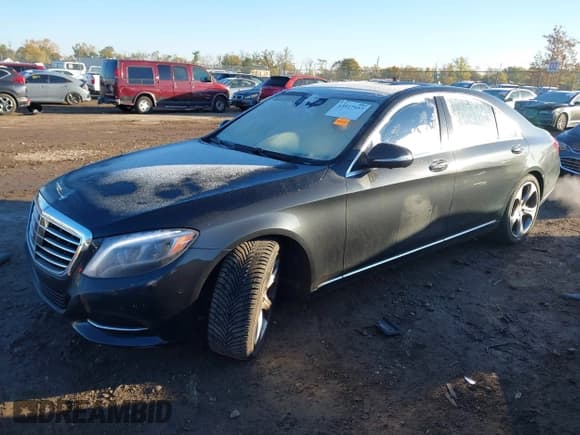 ✅ 2015 Mercedes-Benz S 550 • VIN: WDDUG8FBXFA095518 • Lot: 43517937. Listed on IAAI with 70,080 mi. Free auction sales archive from the USA and detailed vehicle history report at DreamBid. Image 19.