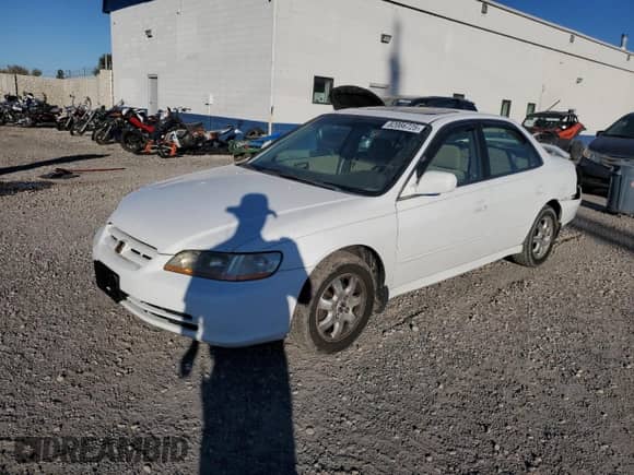 2001 Honda Accord EX с VIN JHMCG566X1C018716, выставлен на аукционе Copart как лот 82086725 с пробегом 155 350 миль миль и Списание • Salvage title. История ставок и продаж доступна на DreamBid. Изображение 1.