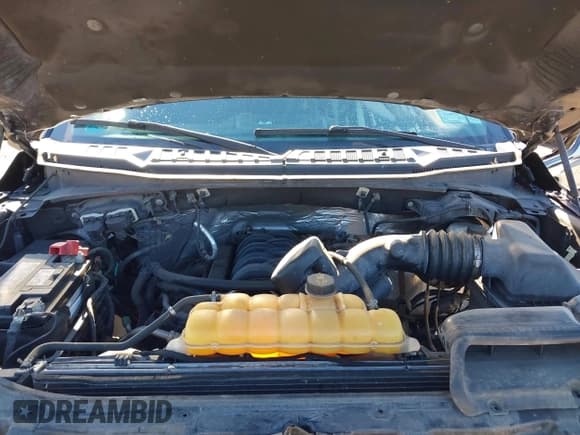 ✅ 2017 Ford F-150 XL • VIN: 1FTEW1EF0HFA69139 • Lot: 43505777. Wystawiony na IAAI z przebiegiem 135 596 mil. Bezpłatny archiwum sprzedaży aukcyjnych z USA i szczegółowy raport historii pojazdu na DreamBid. Zdjęcie 10.