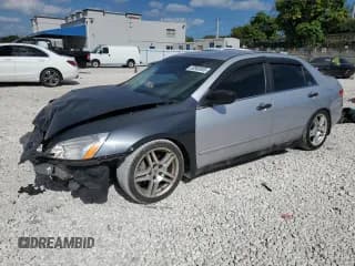 ✅ 2003 Honda Accord VP • VIN: 1HGCM55123A135609 • Lot: 93900005. Wystawiony na Copart z przebiegiem 122 677 mil. Bezpłatny archiwum sprzedaży aukcyjnych z USA i szczegółowy raport historii pojazdu na DreamBid. Zdjęcie 1.