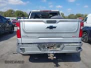 ✅ 2021 Chevrolet Silverado 1500 RST • VIN: 3GCUYEED3MG242351 • Lot: 43555641. Wystawiony na IAAI z przebiegiem 65 009 mil. Bezpłatny archiwum sprzedaży aukcyjnych z USA i szczegółowy raport historii pojazdu na DreamBid. Zdjęcie 16.