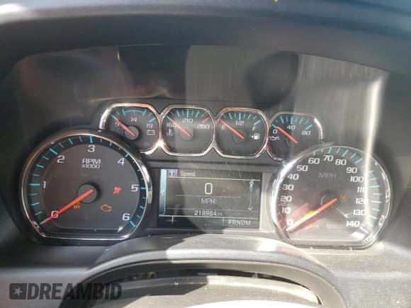 ✅ 2016 Chevrolet Silverado 1500 LT • VIN: 3GCUKREC3GG197562 • Lot: 84819705. Wystawiony na Copart z przebiegiem 218 964 mil. Bezpłatny archiwum sprzedaży aukcyjnych z USA i szczegółowy raport historii pojazdu na DreamBid. Zdjęcie 9.