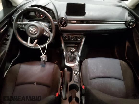 ✅ 2019 Toyota Yaris L • VIN: 3MYDLBYV7KY512420 • Lot: 91141535. Listed on Copart with 59,716 mi. Free auction sales archive from the USA and detailed vehicle history report at DreamBid. Image 8.