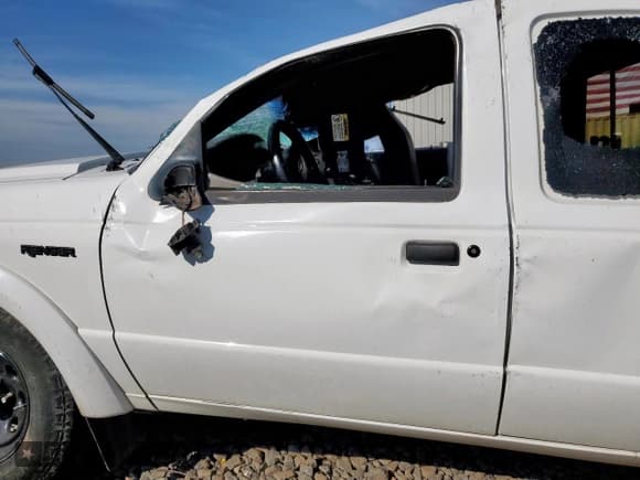 ✅ 2002 Ford Ranger XL Fleet • VIN: 1FTZR45E62TA52064 • Лот: 81647865. Опубликован ранее на Copart с пробегом 171 246 миль. Бесплатный доступ к архиву аукционных продаж из США и подробный отчёт об истории автомобиля на DreamBid. Изображение 7.