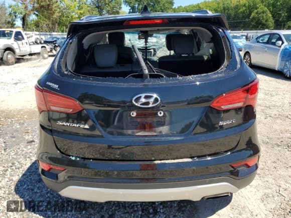✅ 2018 Hyundai Santa Fe 2.4L • VIN: 5NMZU3LB7JH091831 • Lot: 70108425. Listed on Copart with Not provided. Free auction sales archive from the USA and detailed vehicle history report at DreamBid. Image 6.