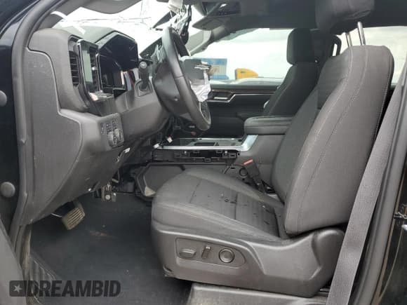 ✅ 2022 Chevrolet Silverado 1500 LT Trail Boss • VIN: 3GCUDFET1NG646193 • Lot: 62421255. Wystawiony na Copart z przebiegiem 32 343 mil. Bezpłatny archiwum sprzedaży aukcyjnych z USA i szczegółowy raport historii pojazdu na DreamBid. Zdjęcie 7.