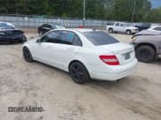 ✅ 2011 Mercedes-Benz C 300 Sport • VIN: WDDGF8BB9BR165303 • Lot: 43311989. Wystawiony na IAAI z przebiegiem 157 539 mil. Bezpłatny archiwum sprzedaży aukcyjnych z USA i szczegółowy raport historii pojazdu na DreamBid. Zdjęcie 3.