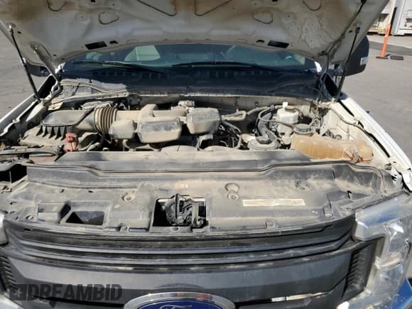 ✅ 2018 Ford F-250 XL • VIN: 1FT7X2B63JEB11766 • Lot: 85009805. Listed on Copart with 166,378 mi. Free auction sales archive from the USA and detailed vehicle history report at DreamBid. Image 11.