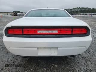 ✅ 2014 Dodge Challenger SXT • VIN: 2C3CDYAG1EH304523 • Lot: 84471595. Wystawiony na Copart z przebiegiem 170 627 mil. Bezpłatny archiwum sprzedaży aukcyjnych z USA i szczegółowy raport historii pojazdu na DreamBid. Zdjęcie 6.