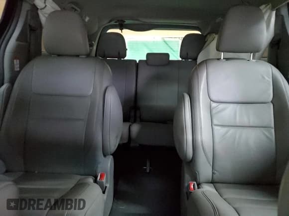 ✅ 2015 Toyota Sienna Limited • VIN: 5TDDK3DC9FS112285 • Lot: 71461075. Listed on Copart with 237,198 mi. Free auction sales archive from the USA and detailed vehicle history report at DreamBid. Image 10.