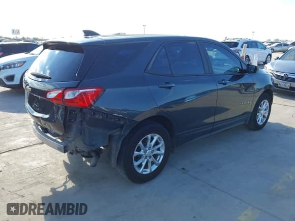 ✅ 2021 Chevrolet Equinox LS • VIN: 2GNAXHEV3M6105302 • Lot: 43431864. Wystawiony na IAAI z przebiegiem 127 426 mil. Bezpłatny archiwum sprzedaży aukcyjnych z USA i szczegółowy raport historii pojazdu na DreamBid. Zdjęcie 4.