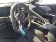 ✅ 2022 Chevrolet Corvette 3LT • VIN: 1G1YC3D47N5118820 • Lot: 80462225. Wystawiony na Copart z przebiegiem Nie podano. Bezpłatny archiwum sprzedaży aukcyjnych z USA i szczegółowy raport historii pojazdu na DreamBid. Zdjęcie 7.