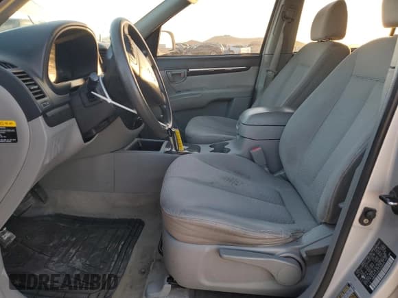 ✅ 2007 Hyundai Santa Fe GLS • VIN: KM8SG13D97U099005 • Lot: 84812274. Listed on Copart with 199,755 mi. Free auction sales archive from the USA and detailed vehicle history report at DreamBid. Image 7.