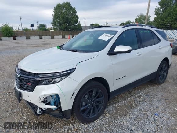✅ 2024 Chevrolet Equinox RS • VIN: 3GNAXWEGXRL215398 • Lot: 43003309. Wystawiony na IAAI z przebiegiem 8 929 mil. Bezpłatny archiwum sprzedaży aukcyjnych z USA i szczegółowy raport historii pojazdu na DreamBid. Zdjęcie 2.
