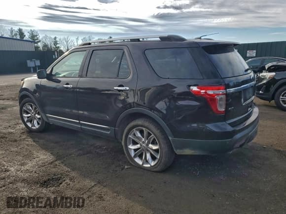 ✅ 2013 Ford Explorer XLT • VIN: 1FM5K8D84DGA91975 • Lot: 94898495. Wystawiony na Copart z przebiegiem 194 355 mil. Bezpłatny archiwum sprzedaży aukcyjnych z USA i szczegółowy raport historii pojazdu na DreamBid. Zdjęcie 2.