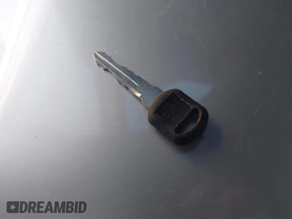 ✅ 2000 Chevrolet Silverado 1500 LS • VIN: 2GCEK19T9Y1166410 • Лот: 43582432. Опубликован ранее на IAAI с пробегом Не указан. Бесплатный доступ к архиву аукционных продаж из США и подробный отчёт об истории автомобиля на DreamBid. Изображение 11.