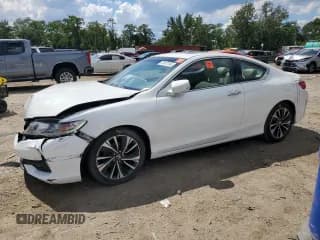 ✅ 2016 Honda Accord EX-L • VIN: 1HGCT2B89GA002032 • Lot: 70137155. Listed on Copart with 111,068 mi. Free auction sales archive from the USA and detailed vehicle history report at DreamBid. Image 1.