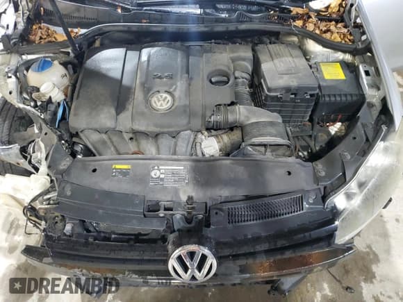 ✅ 2010 Volkswagen Golf • VIN: WVWDA7AJ9AW296360 • Lot: 81676064. Listed on Copart with 106,238 mi. Free auction sales archive from the USA and detailed vehicle history report at DreamBid. Image 11.