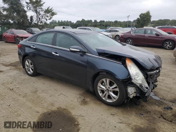 ✅ 2013 Hyundai Sonata SE • VIN: 5NPEC4AC5DH695954 • Lot: 71154224. Listed on Copart with 174,314 mi. Free auction sales archive from the USA and detailed vehicle history report at DreamBid. Image 4.