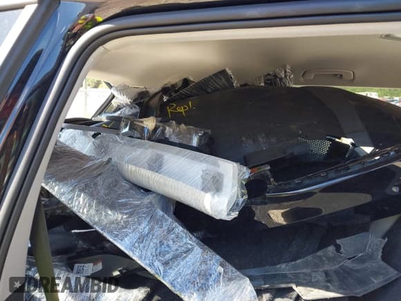 ✅ 2024 Volkswagen Tiguan S • VIN: 3VVRB7AX9RM113348 • Лот: 43115150. Опубликован ранее на IAAI с пробегом 9 065 миль. Бесплатный доступ к архиву аукционных продаж из США и подробный отчёт об истории автомобиля на DreamBid. Изображение 18.