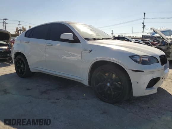 ✅ 2011 BMW X6 M • VIN: 5YMGZ0C56BLK14205 • Lot: 90076895. Wystawiony na Copart z przebiegiem 150 944 mil. Bezpłatny archiwum sprzedaży aukcyjnych z USA i szczegółowy raport historii pojazdu na DreamBid. Zdjęcie 4.