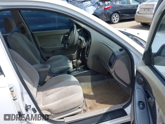 ✅ 2006 Hyundai Elantra GLS • VIN: KMHDN46D96U361275 • Lot: 42885155. Wystawiony na IAAI z przebiegiem 118 712 mil. Bezpłatny archiwum sprzedaży aukcyjnych z USA i szczegółowy raport historii pojazdu na DreamBid. Zdjęcie 5.