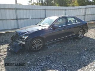 ✅ 2014 Mercedes-Benz C 300 Sport • VIN: WDDGF8AB0ER311593 • Lot: 87388865. Wystawiony na Copart z przebiegiem 149 288 mil. Bezpłatny archiwum sprzedaży aukcyjnych z USA i szczegółowy raport historii pojazdu na DreamBid. Zdjęcie 1.