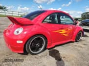 ✅ 2000 Volkswagen Beetle GLX • VIN: 3VWDD21C9YM430514 • Lot: 70367375. Wystawiony na Copart z przebiegiem 127 964 mil. Bezpłatny archiwum sprzedaży aukcyjnych z USA i szczegółowy raport historii pojazdu na DreamBid. Zdjęcie 3.