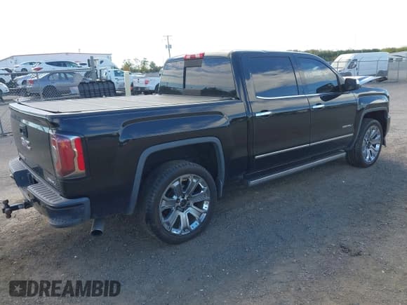 ✅ 2016 GMC Sierra 1500 Denali • VIN: 3GTU2PEC1GG285059 • Lot: 43457670. Listed on IAAI with 177,429 mi. Free auction sales archive from the USA and detailed vehicle history report at DreamBid. Image 4.